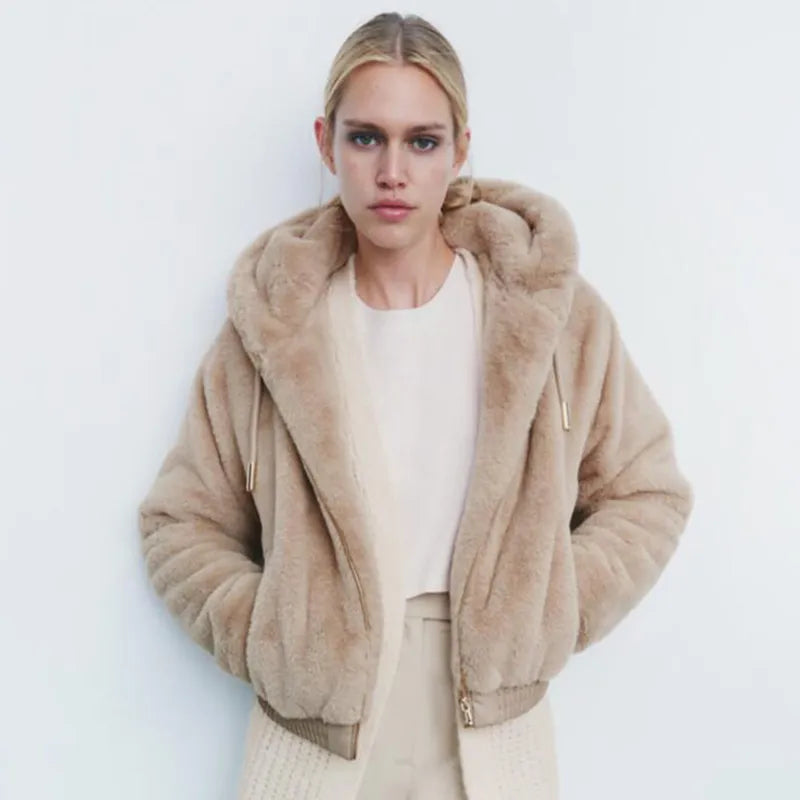 Hoodie Full Out Of Fur