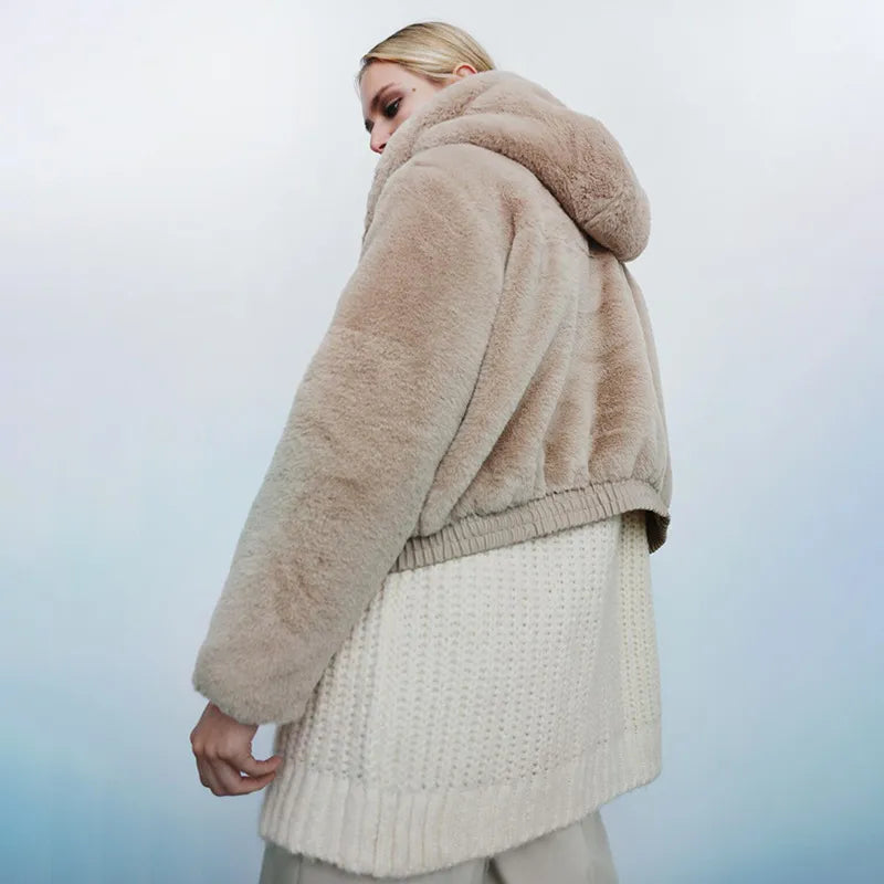 Hoodie Full Out Of Fur