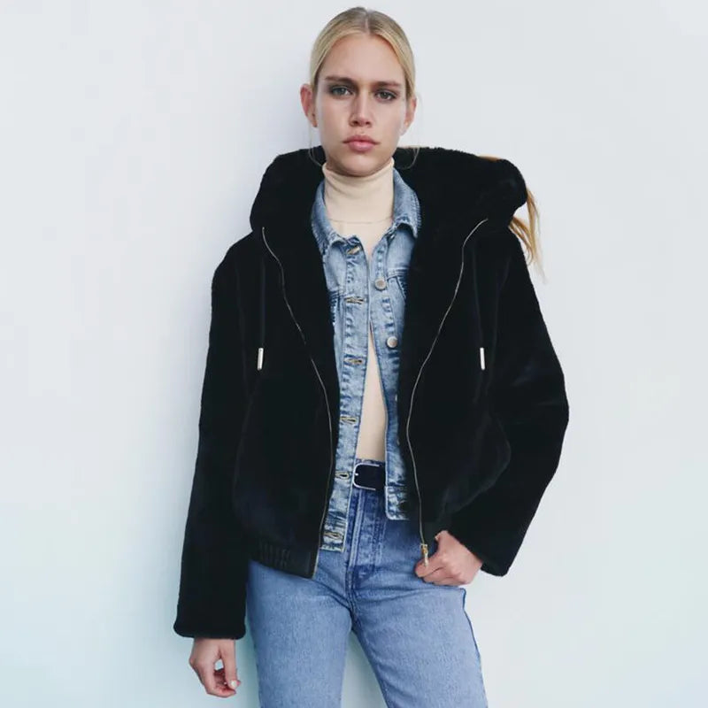 Hoodie Full Out Of Fur