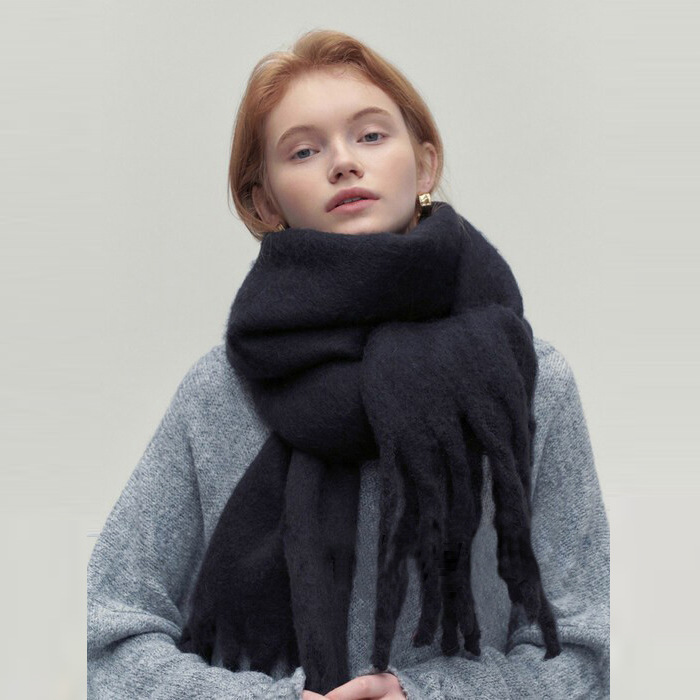 Scarf with tassel