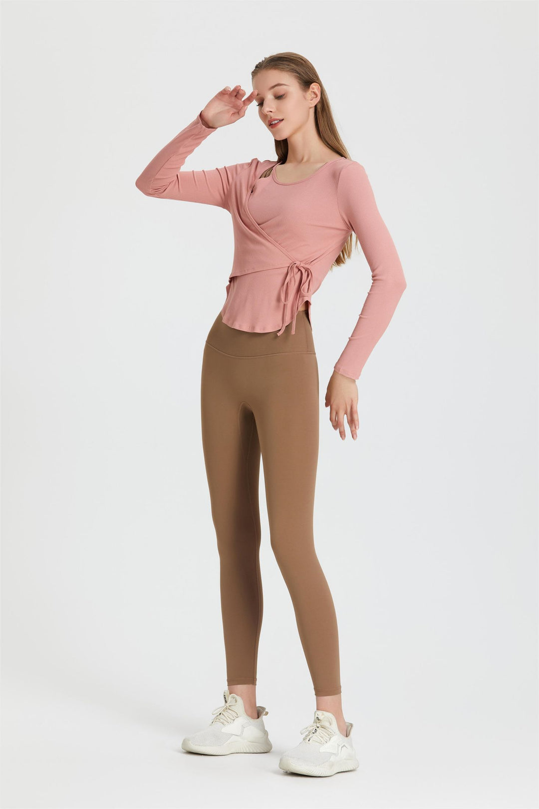 Breathable sports shirt with long sleeves