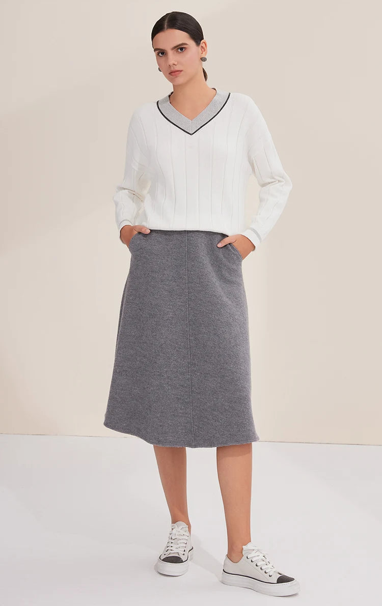 Two Color V-Neck Knitted Sweater