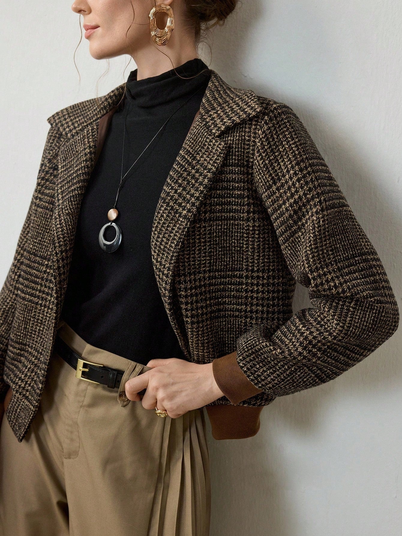Elegant Woven Lapel Slim Jacket