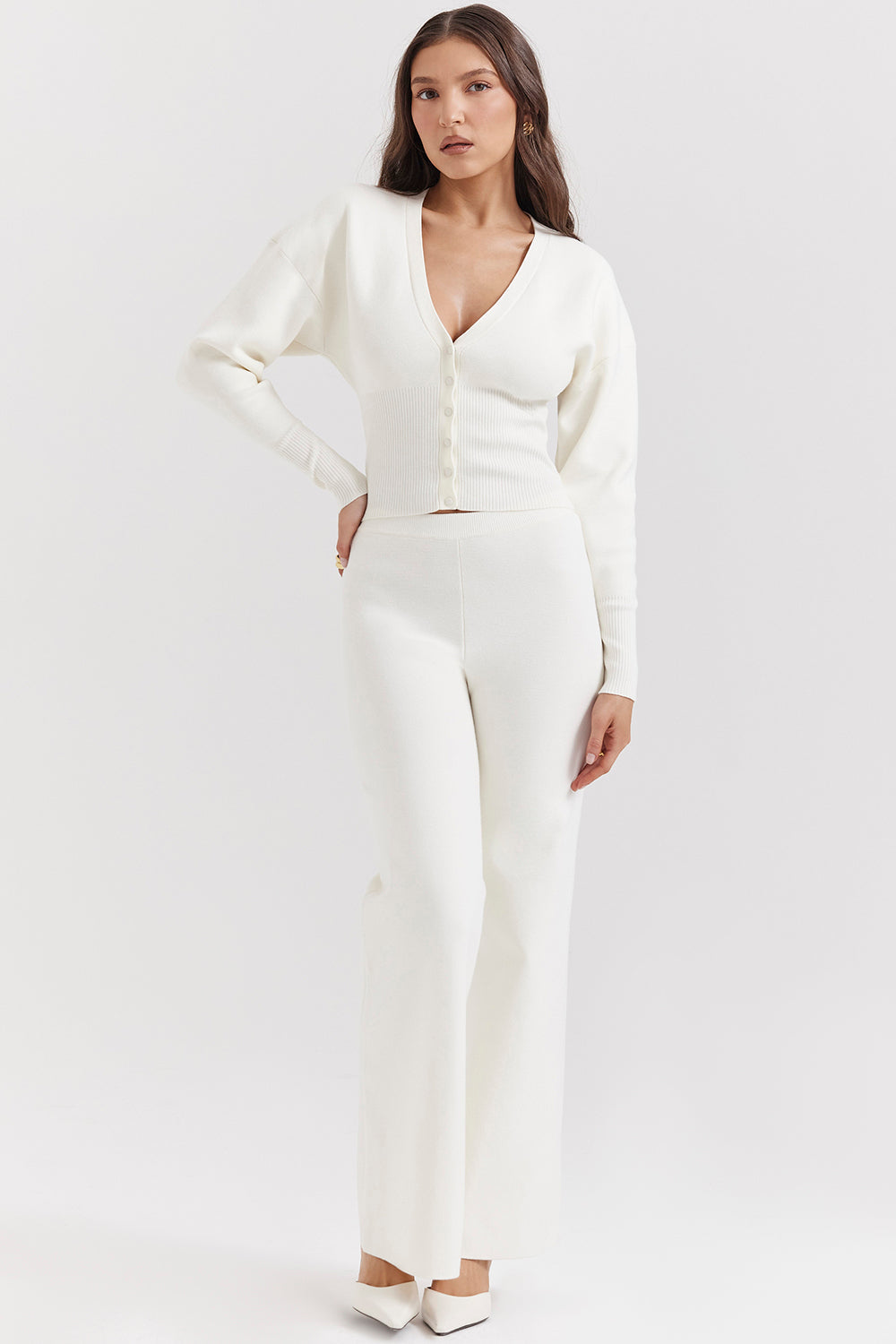 White knitted cardigan with pants