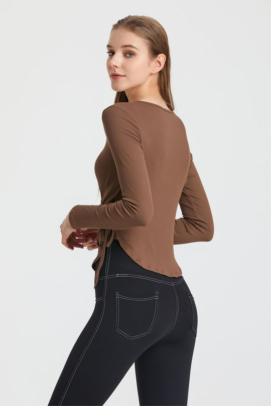 Breathable sports shirt with long sleeves